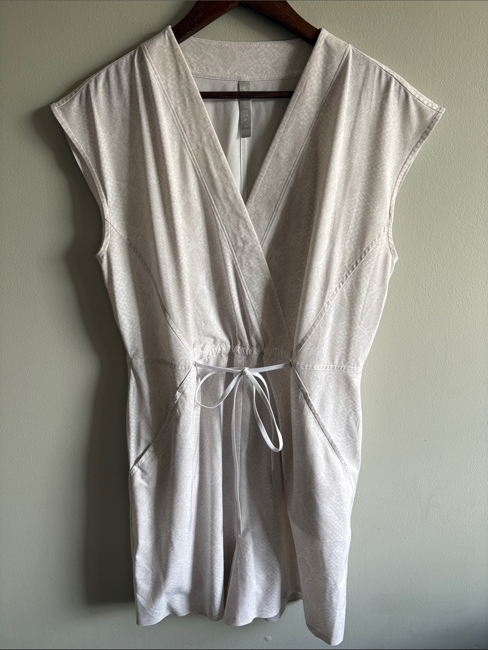 Athleta Wrap Front Tunic Top Medium Gray Drawstring Waist Athleisure